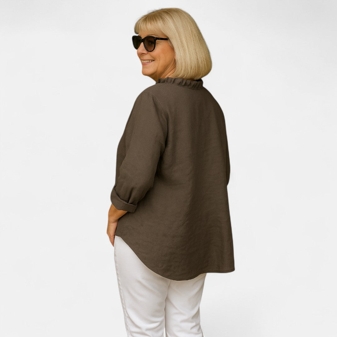 Gullbjørg™ | Mysig Ruffle Blus