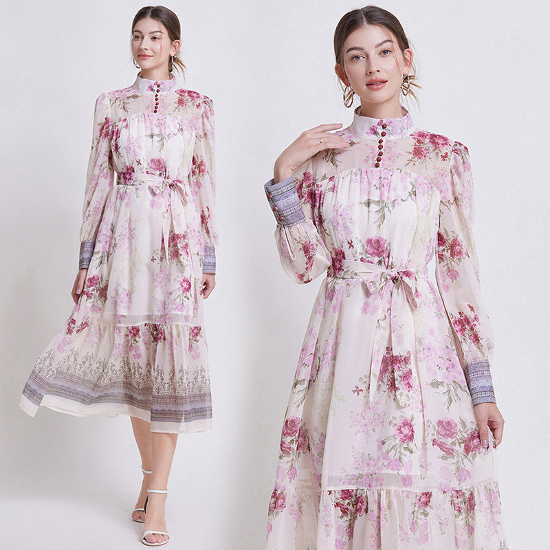 ZEHLIA – Elegant blomstrad chiffongklänning